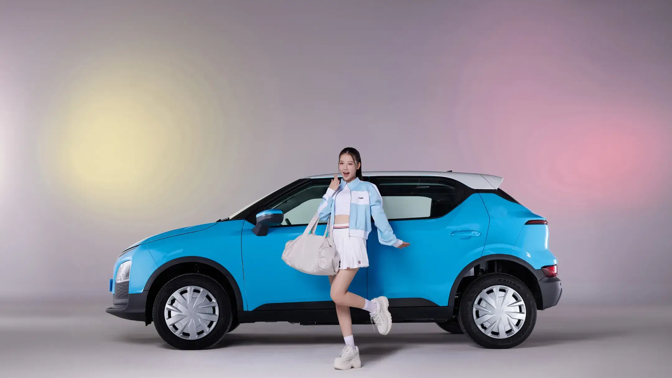 Xe điện vinfast VF5 màu xanh dương chói